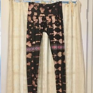 Lot of 2 Teeki Yoga Pants/leggings.